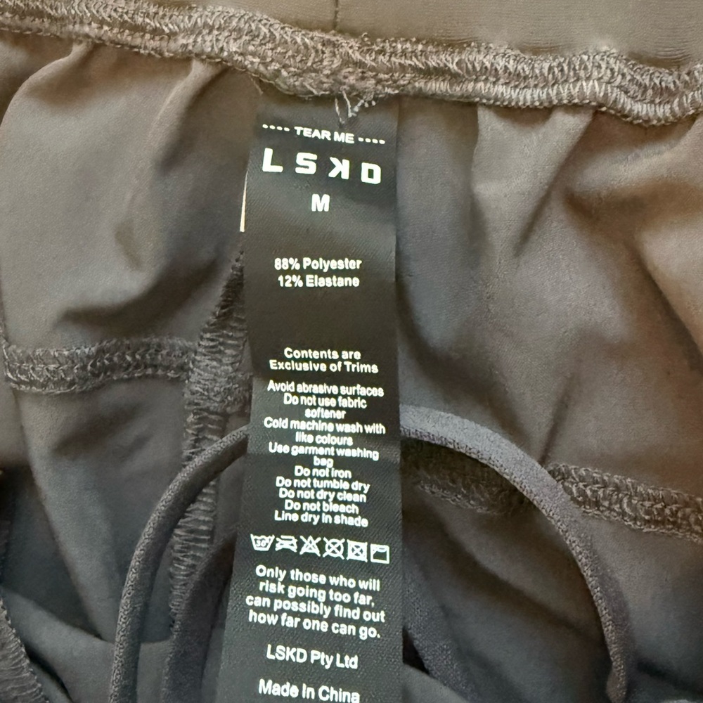 LSKD Men's Performance Black Shorts - Picture 3 of 6